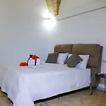 Leopardi Historic Center * برينديسي