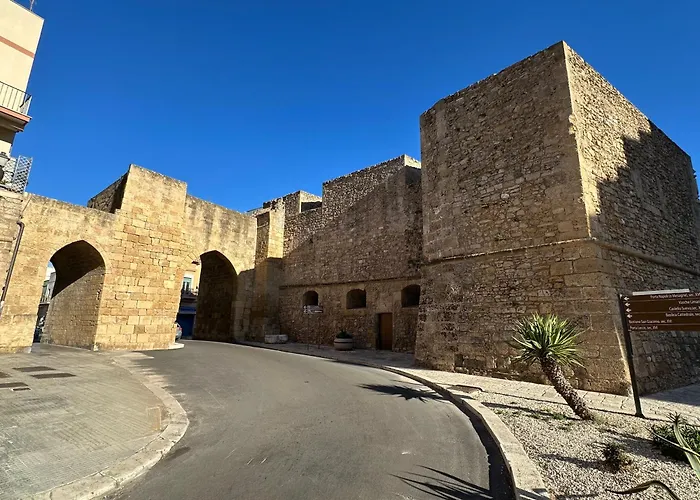 Leopardi Historic Center Lägenhet